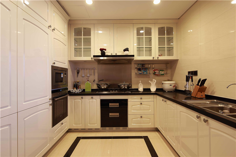 08廚房實(shí)景照片